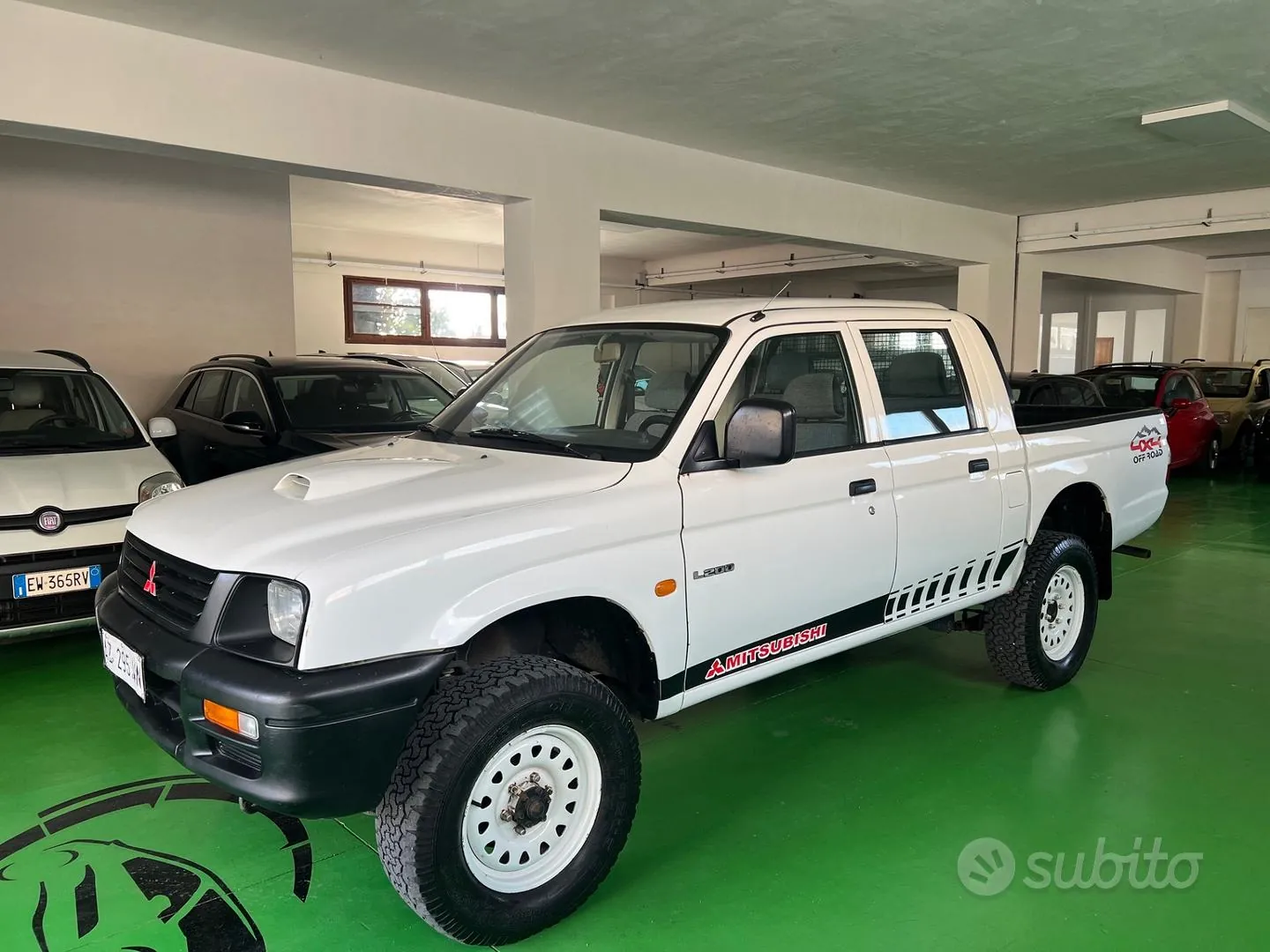 Mitsubishi L200 1998 photo 2