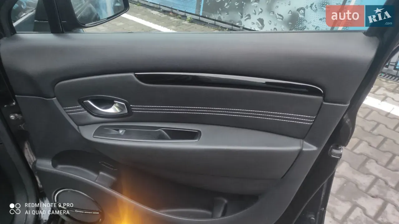 Renault Scenic 2010 photo 5