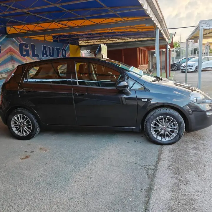 Fiat Punto 2015 photo 3