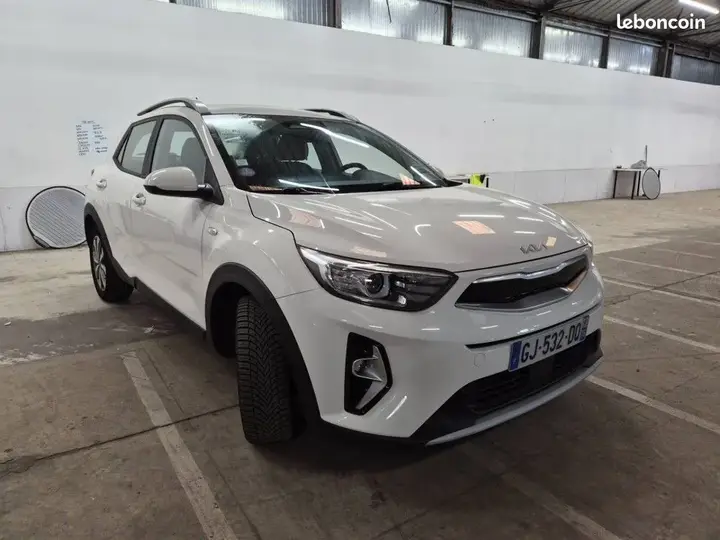 Kia Stonic 2022 photo 4