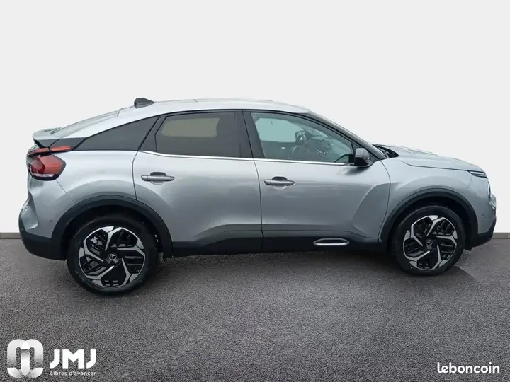 Citroen C4 2023 photo 4