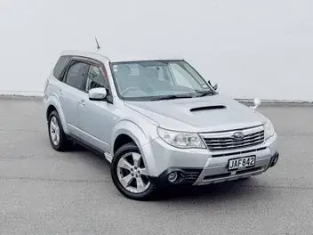 Subaru Forester 2008 photo 2