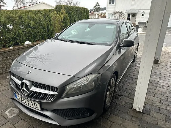 Mercedes-Benz A 180 2018 photo 4