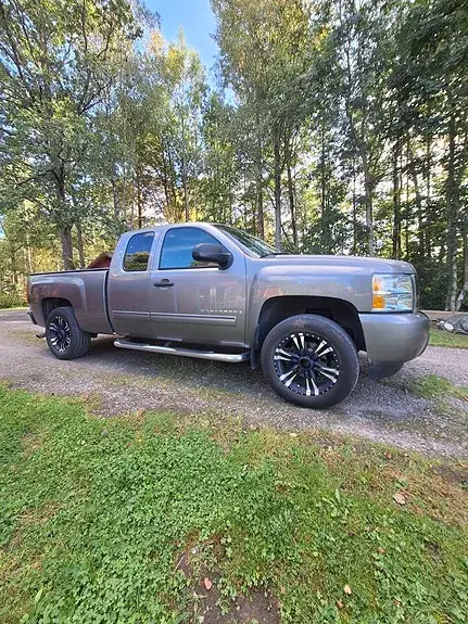 Chevrolet Silverado 1500 2009 photo 2