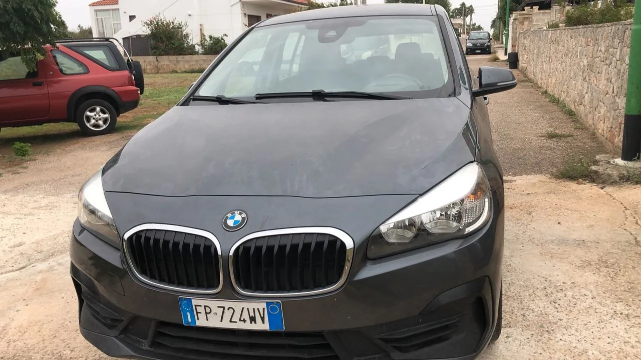 BMW 216D Active Tourer 2018 photo 2