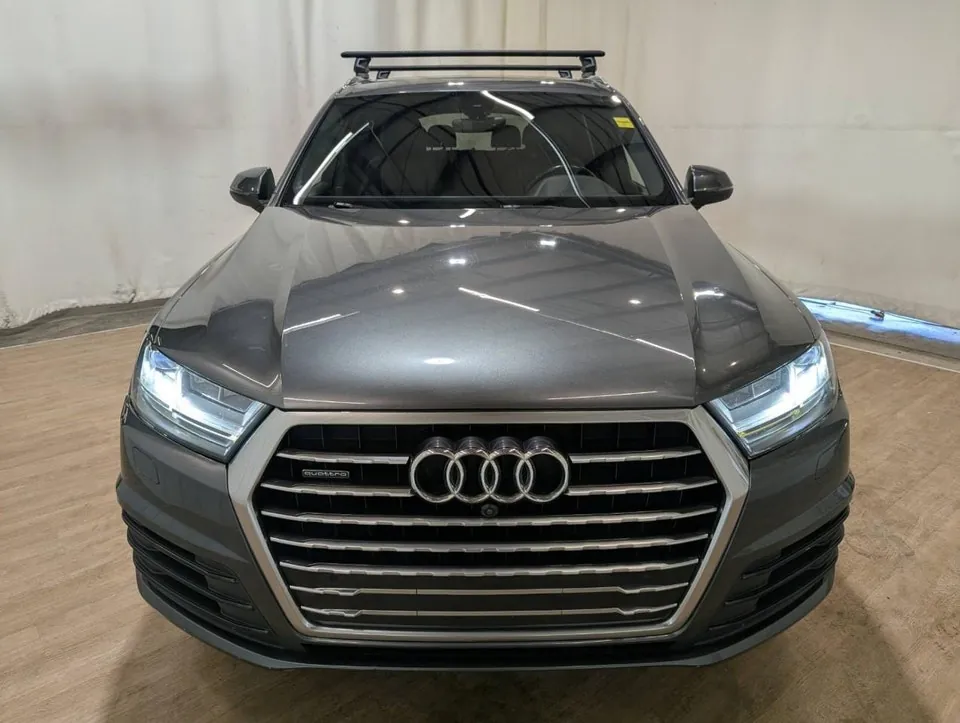Audi Q7 2017 photo 2