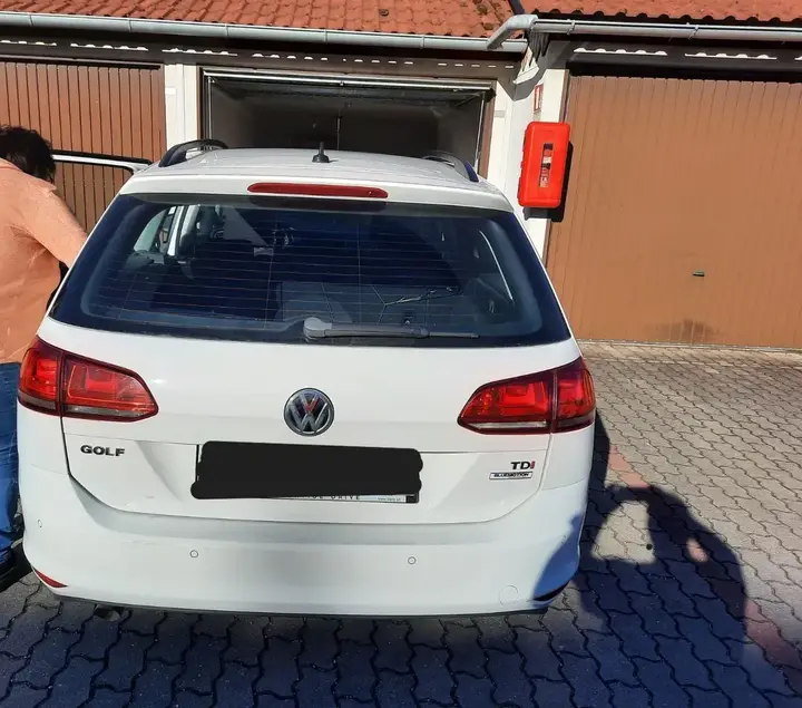 Volkswagen Golf Variant 2014 photo 2