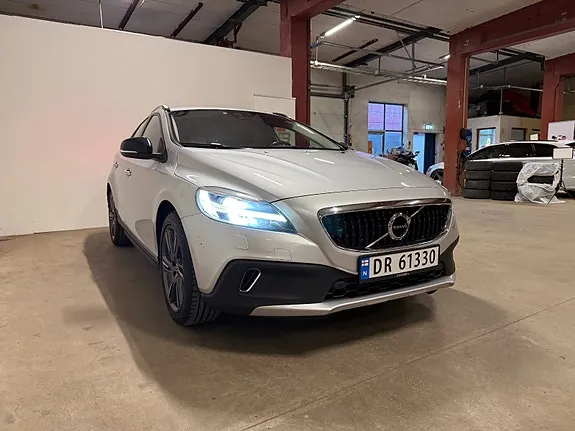 Volvo V40 Cross Country 2019 photo 5
