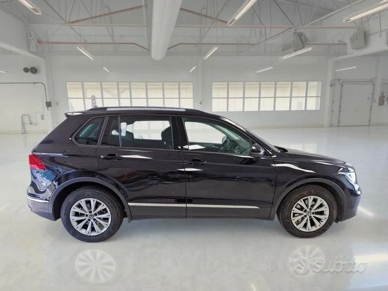 Volkswagen Tiguan 2021 photo 3