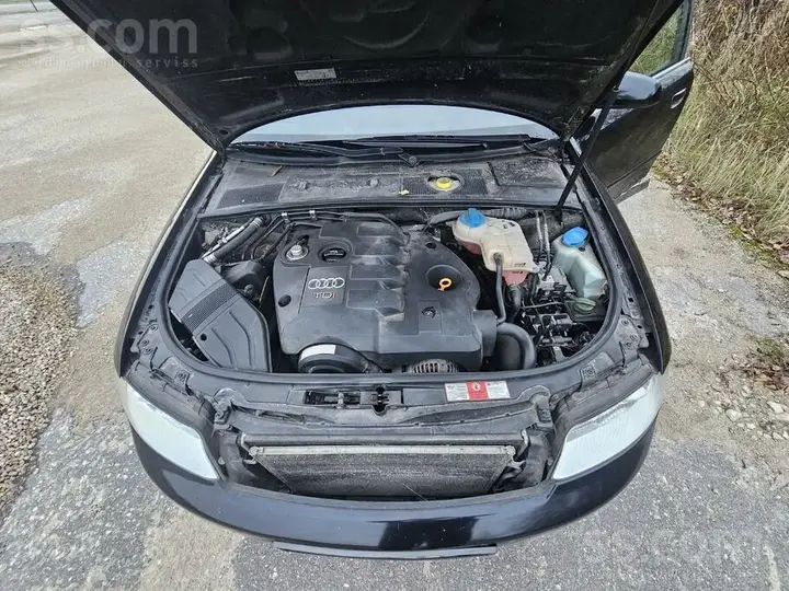 Audi A4 2003 photo 4