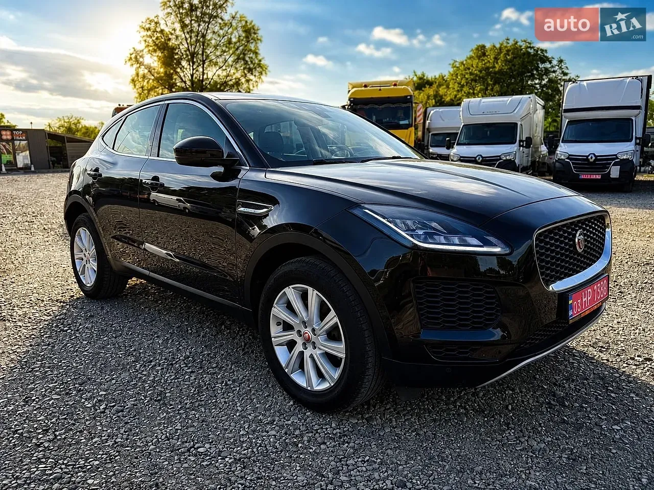 Jaguar E-Pace 2020 photo 2