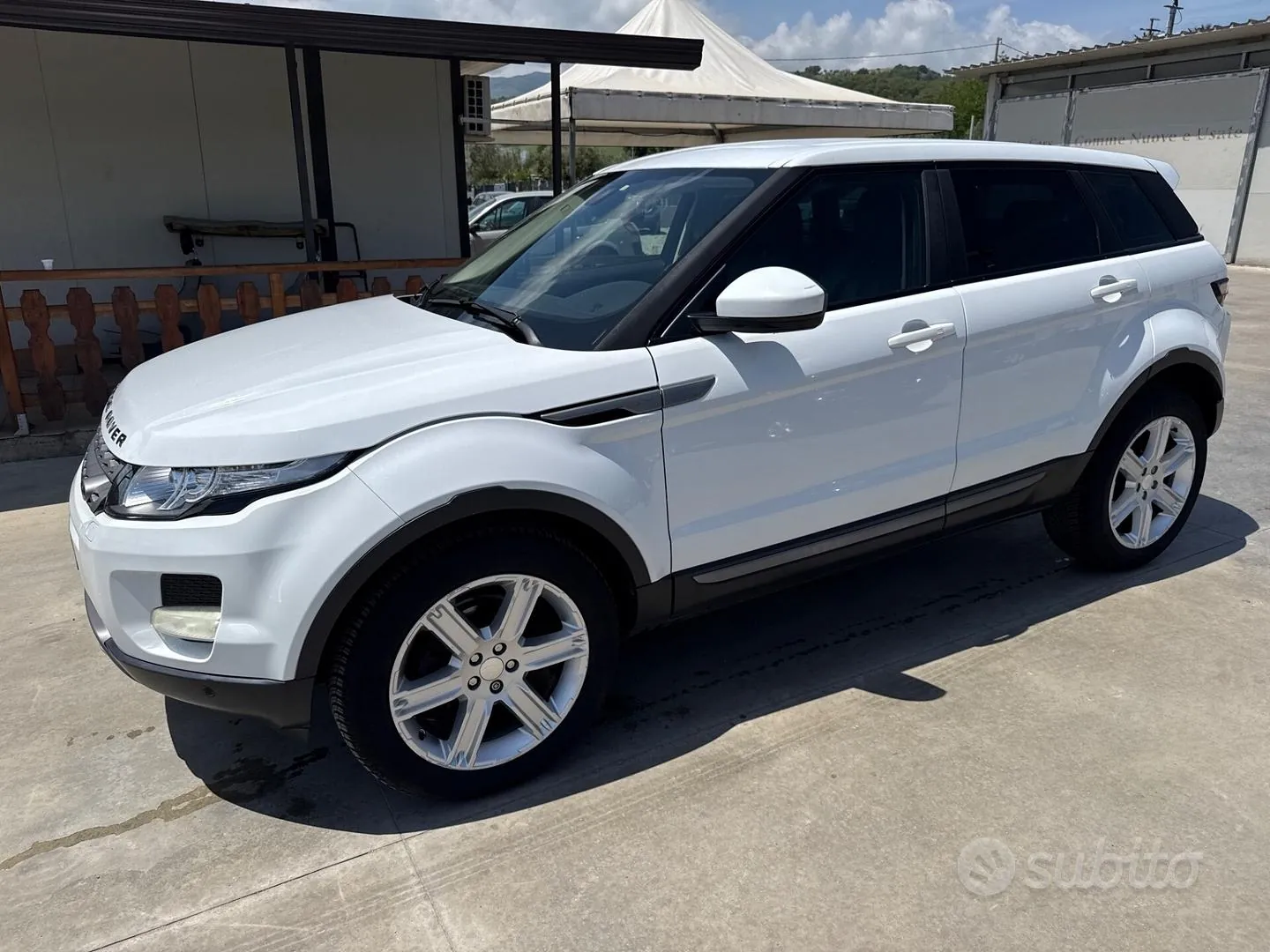 Land Rover Evoque 2014 photo 3