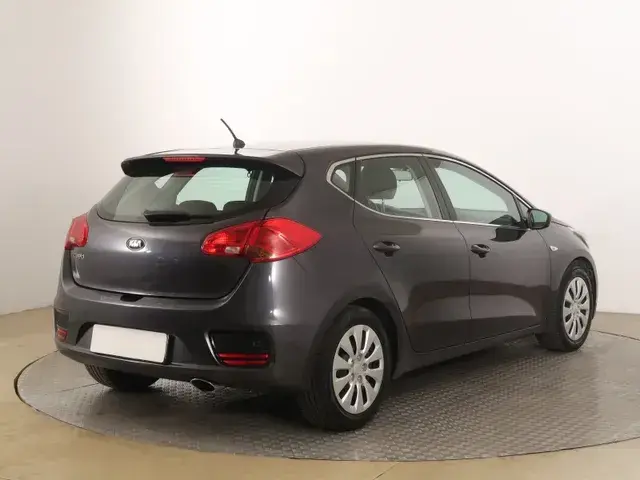 Kia Ceed 2016 photo 4