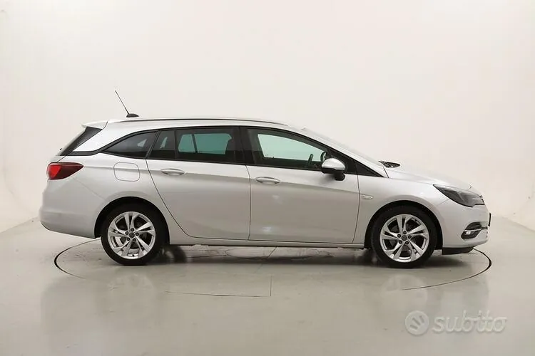 Opel Astra 2020 photo 3