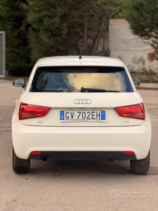Audi A1 2011 photo 5