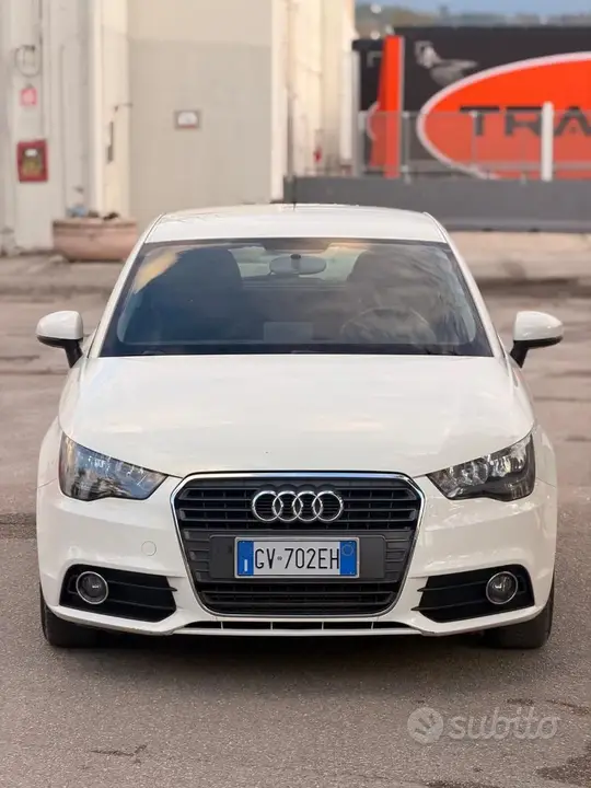 Audi A1 2011 photo 2