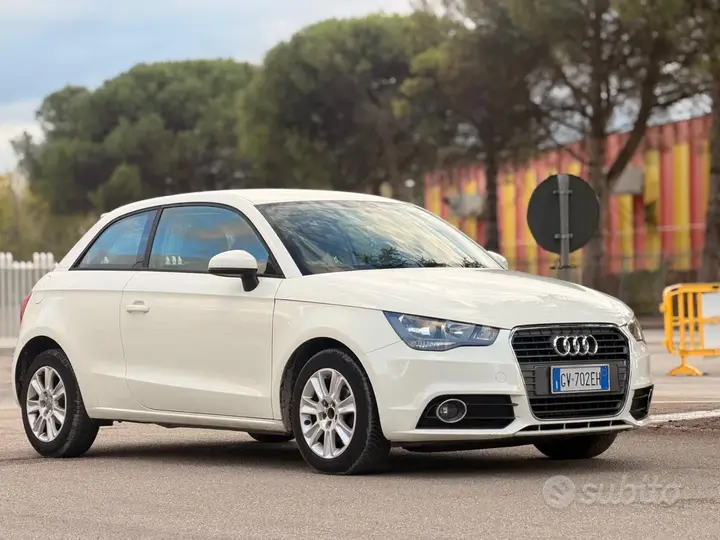 Audi A1 2011 photo 3