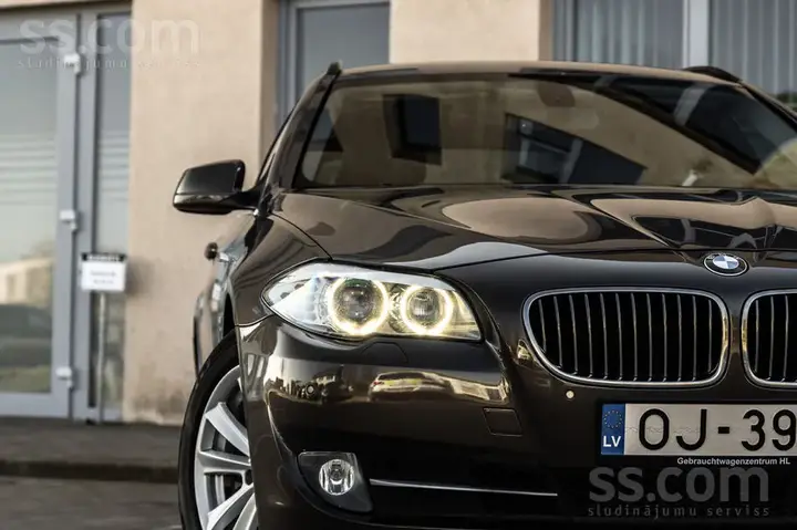 BMW 530D 2011 photo 2