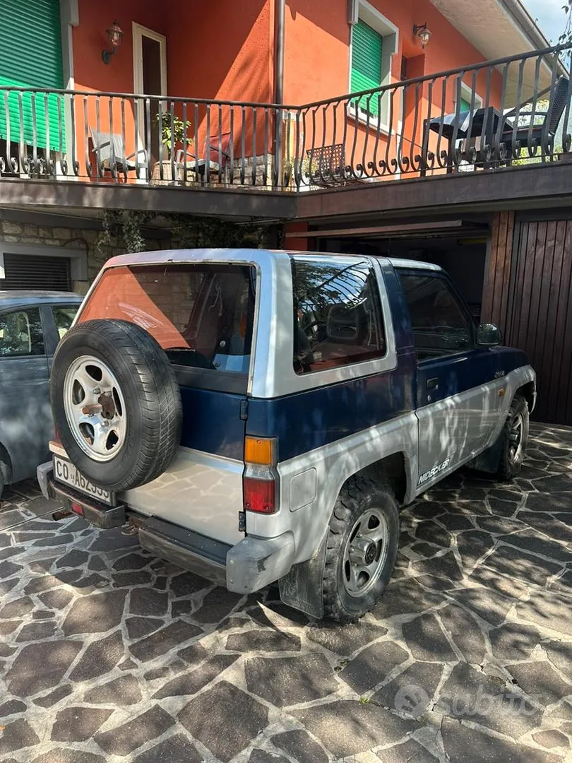 Daihatsu Feroza 1990 photo 2