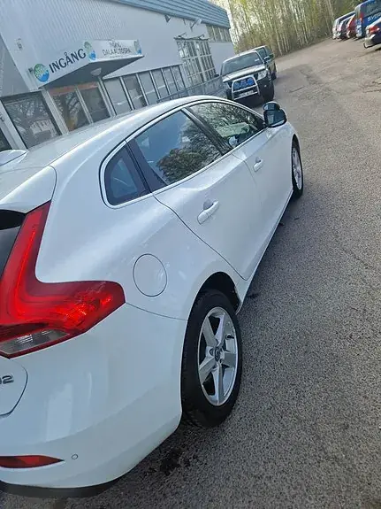 Volvo V40 2015 photo 5