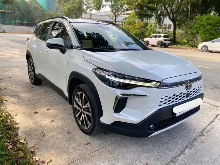 Toyota Corolla Cross 2025 photo 4