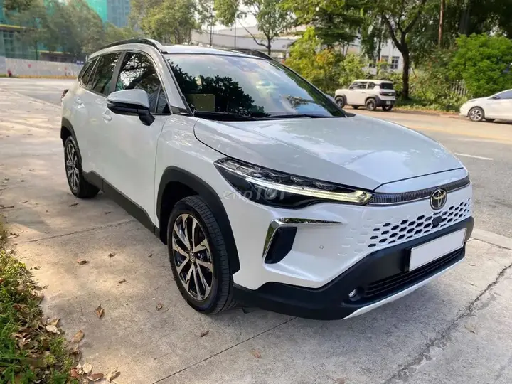 Toyota Corolla Cross 2025 photo 2