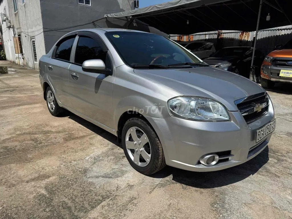 Chevrolet Aveo 2012 photo 2
