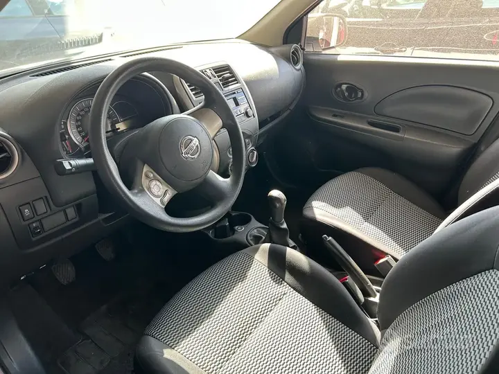 Nissan Micra 2015 photo 5