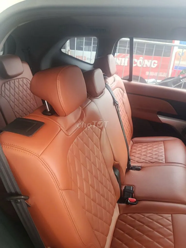 Vinfast Limo Green 2026 photo 4