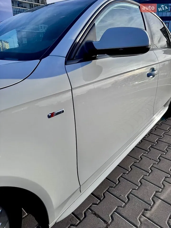 Audi A4 2016 photo 5