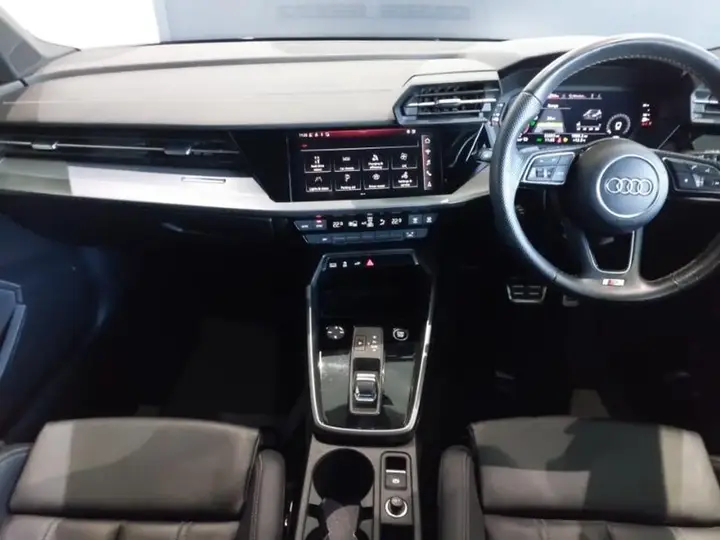 Audi A3 2023 photo 3
