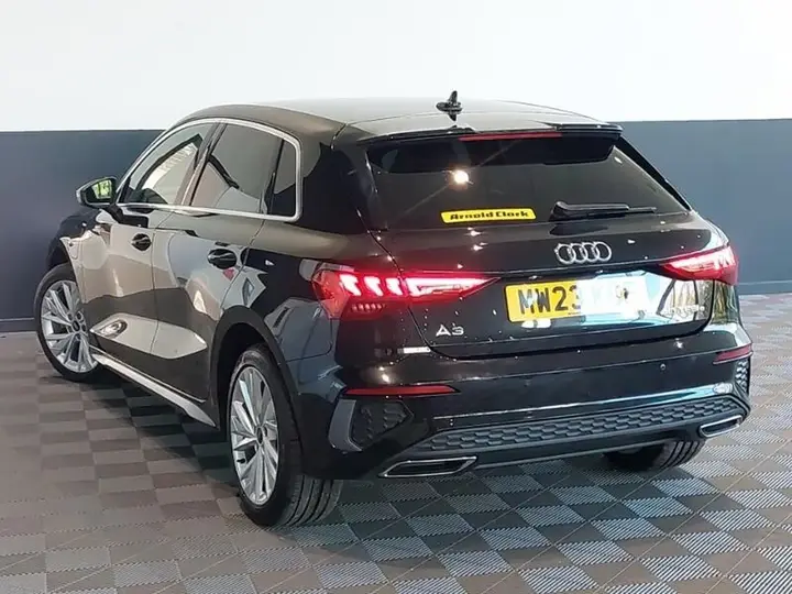 Audi A3 2023 photo 2