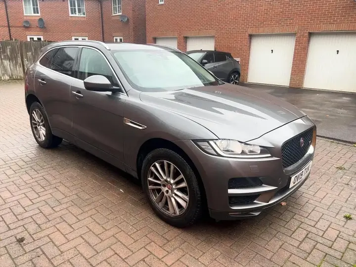 Jaguar F-Pace