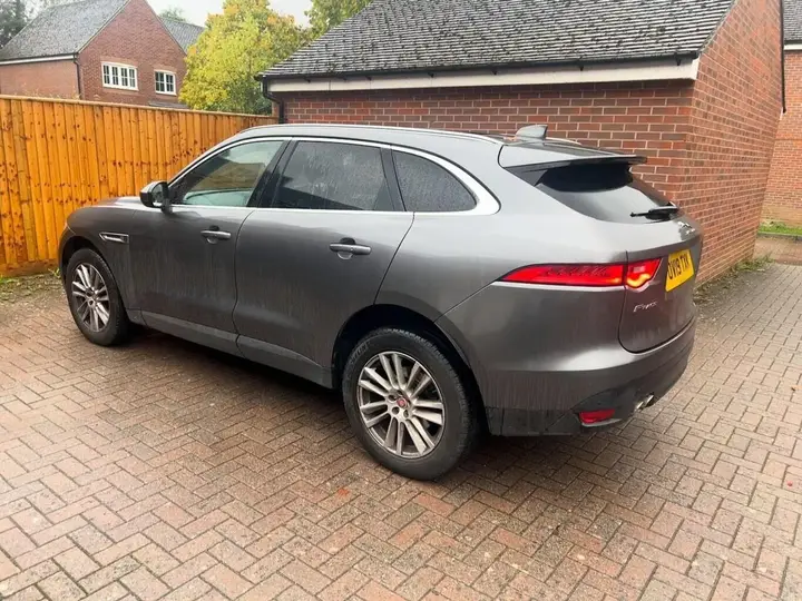 Jaguar F-Pace 2019 photo 4
