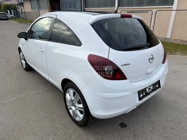 Opel Corsa D 2012 photo 4