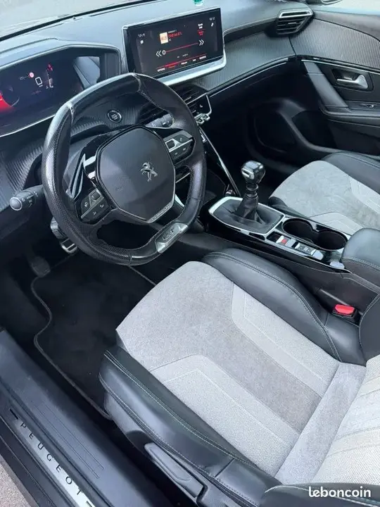 Peugeot 208 2021 photo 4