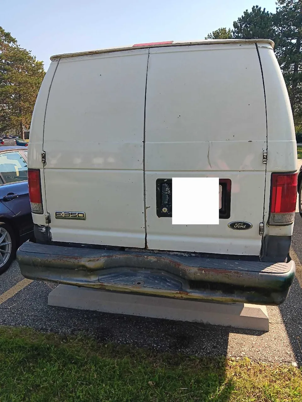 Ford E-350 2007 photo 4