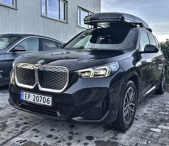 BMW Ix1 2026 photo 2