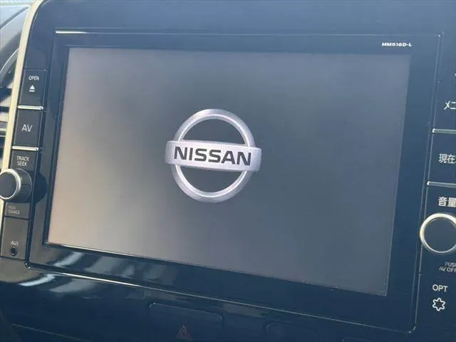 Nissan Serena 2016 photo 4