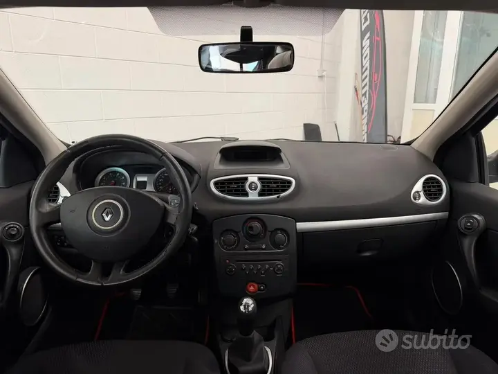 Renault Clio 2008 photo 5