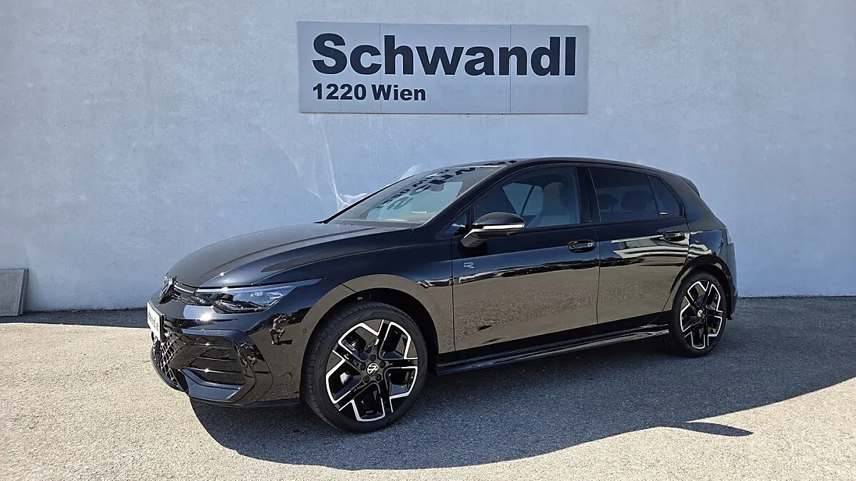 Volkswagen Golf 2026 photo 2