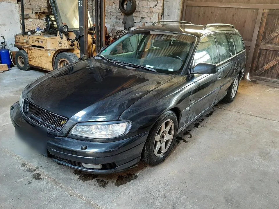 Opel Omega