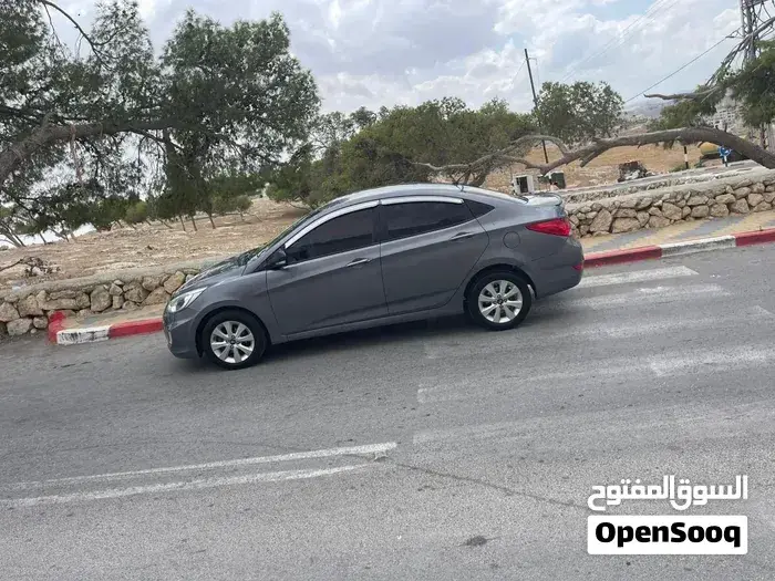 Hyundai Accent 2016 photo 2