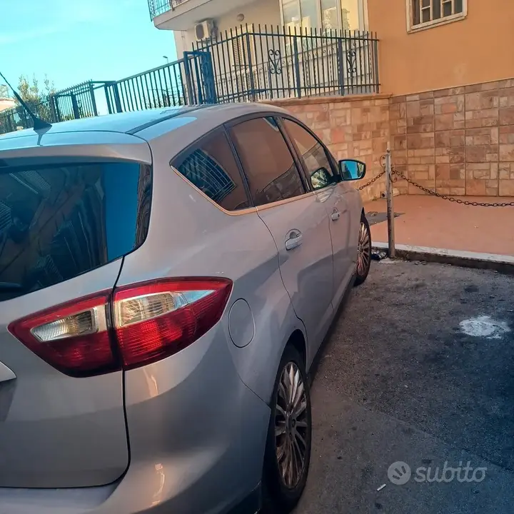 Ford C-Max 2011 photo 4