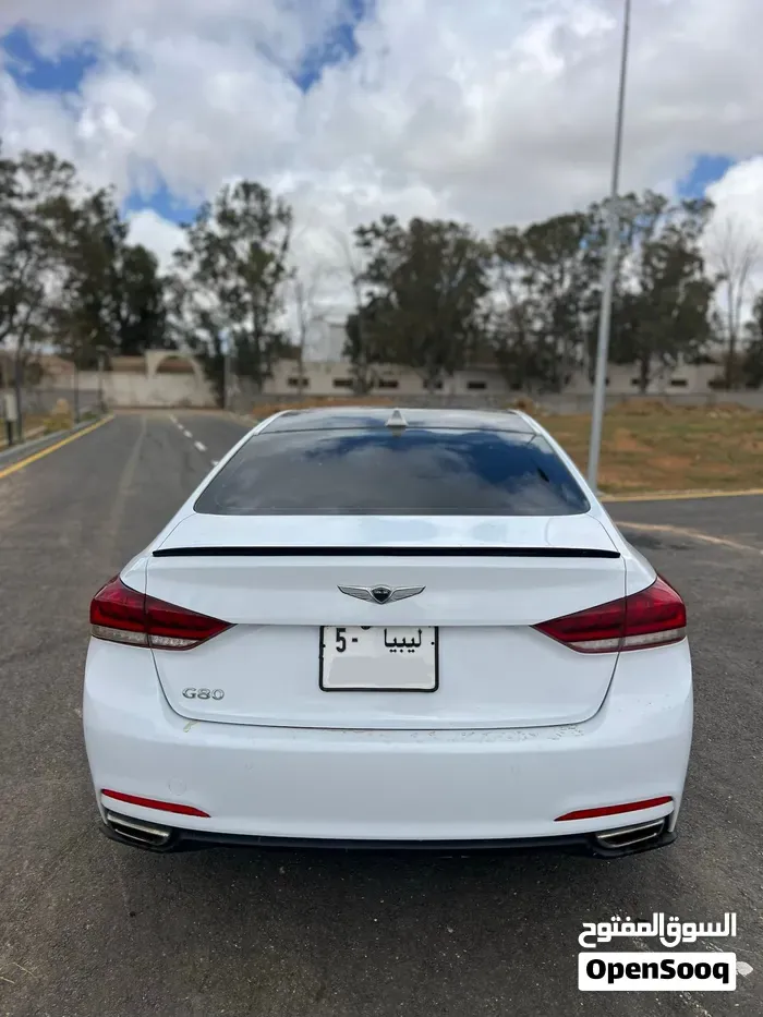 Genesis G80 2017 photo 3