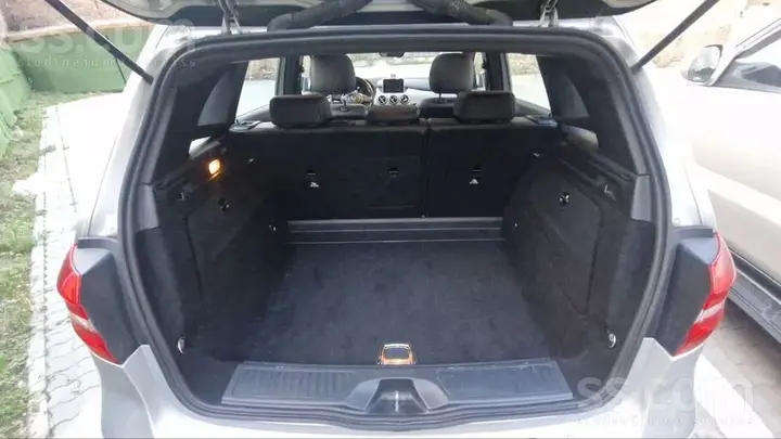 Mercedes-Benz B180 2011 photo 5