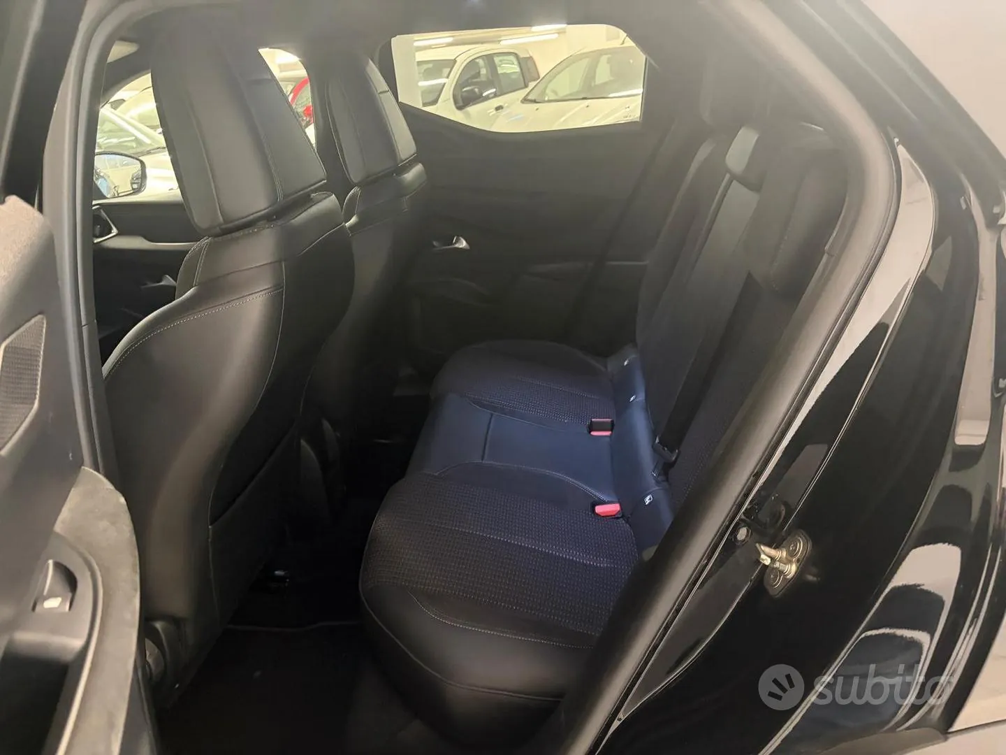 DS Automobiles 3 Crossback 2021 photo 4