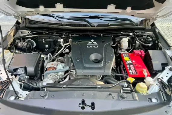 Mitsubishi Montero 2023 photo 5