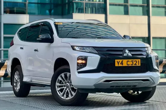 Mitsubishi Montero 2023 photo 2