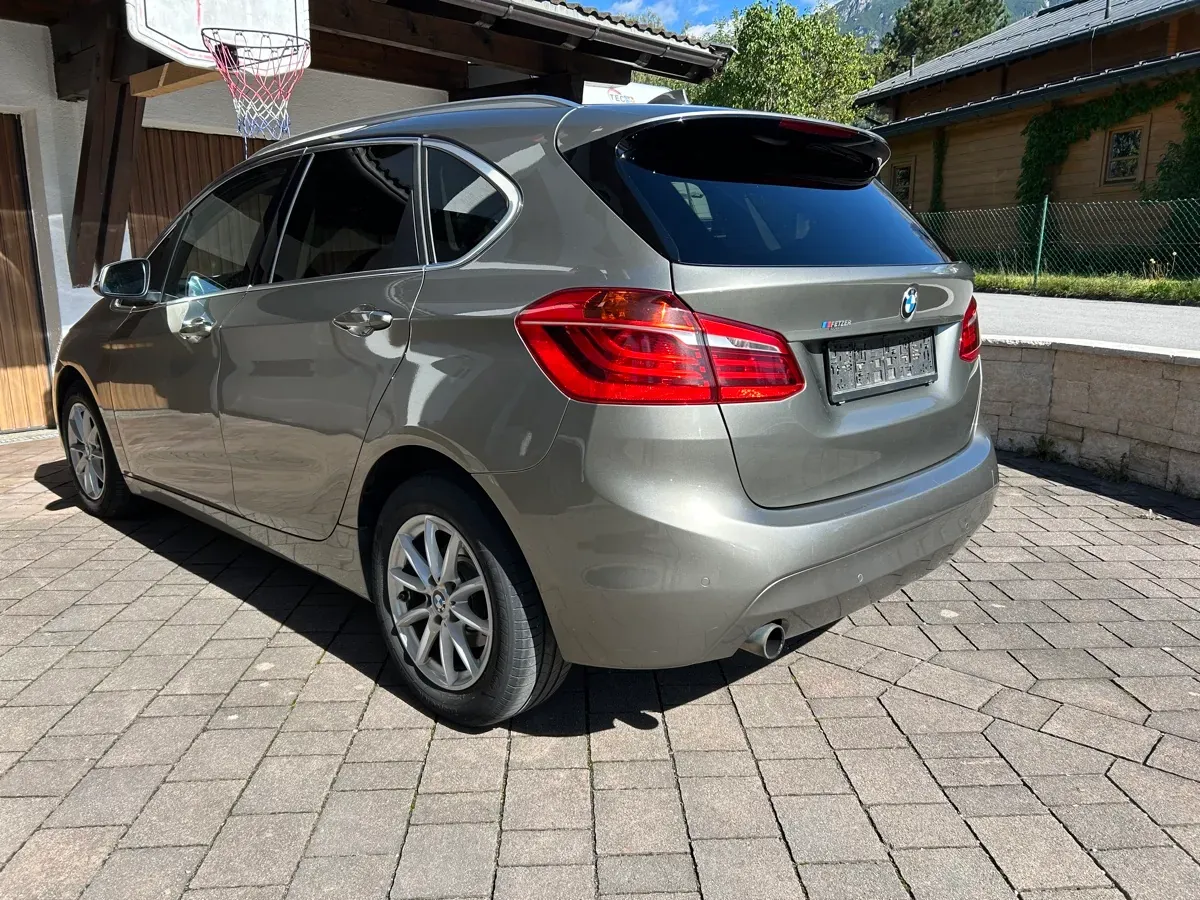 BMW 2 Series 2017 photo 2